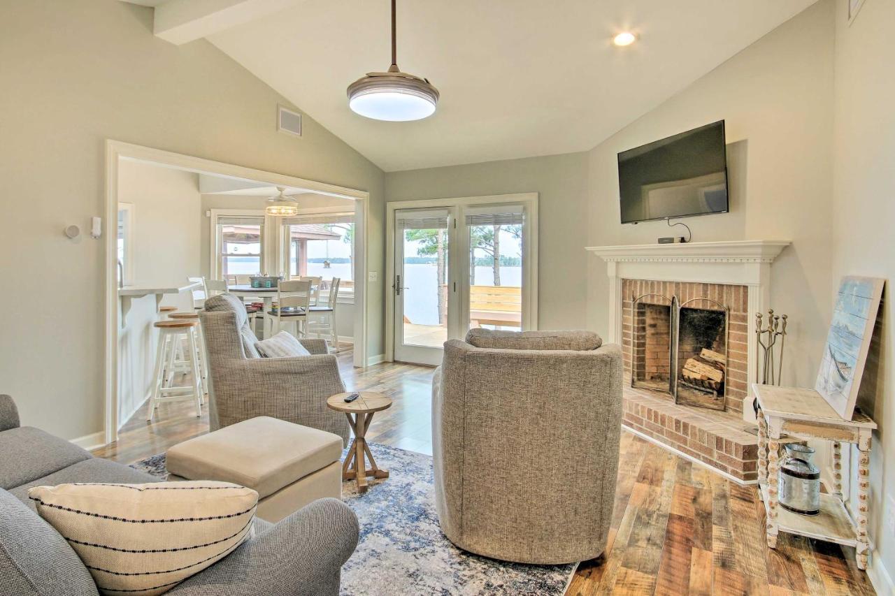 Gilbert Lakefront Retreat With Private Dock! Hollywood Point Kültér fotó